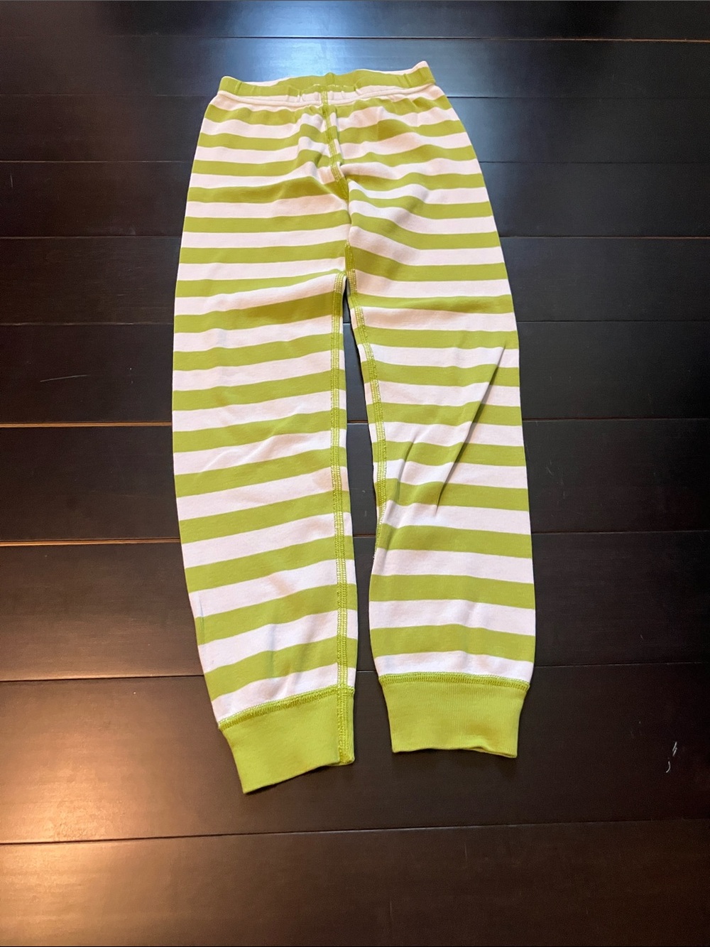 Hanna Andersson Lime Green Grinch Face Stripe Pajama Set - Picture 7 of 8